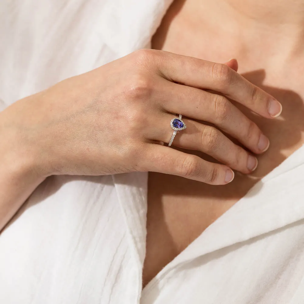 18ct White Gold .92ct Tanzanite & Diamond Mini Sierra Ring