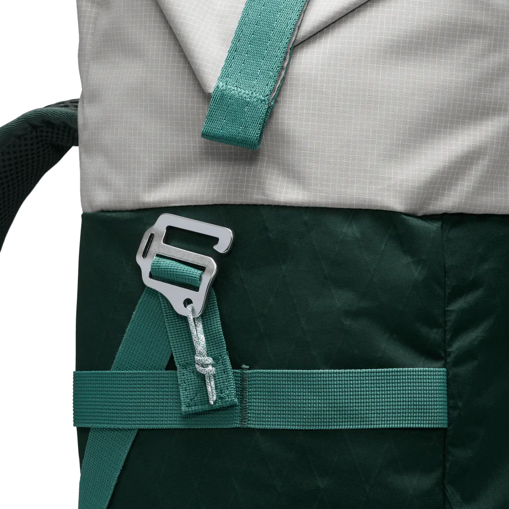 ACG Aysén Day Pack (32L) 'Vintage Green/Light Iron'