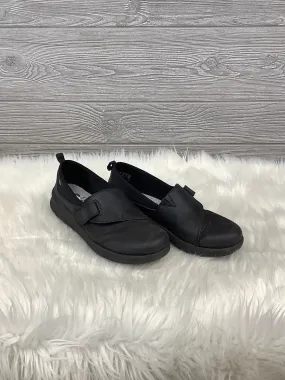 Black Shoes Flats Clarks, Size 8.5 Black Shoes Flats Clarks, Size 8.5