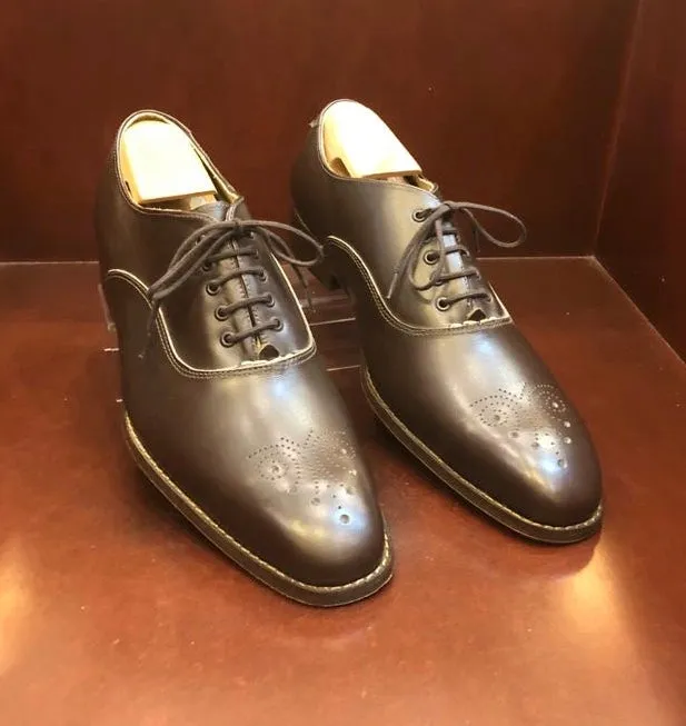 Edo Brown Oxford with toe perforation