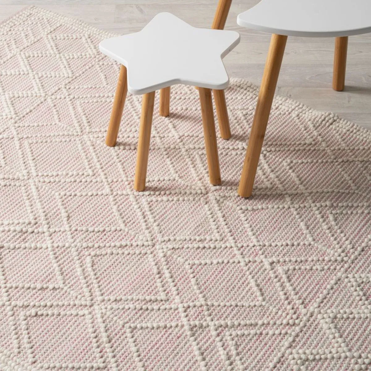 Greta Floor Rug - Natural/Pink - Large