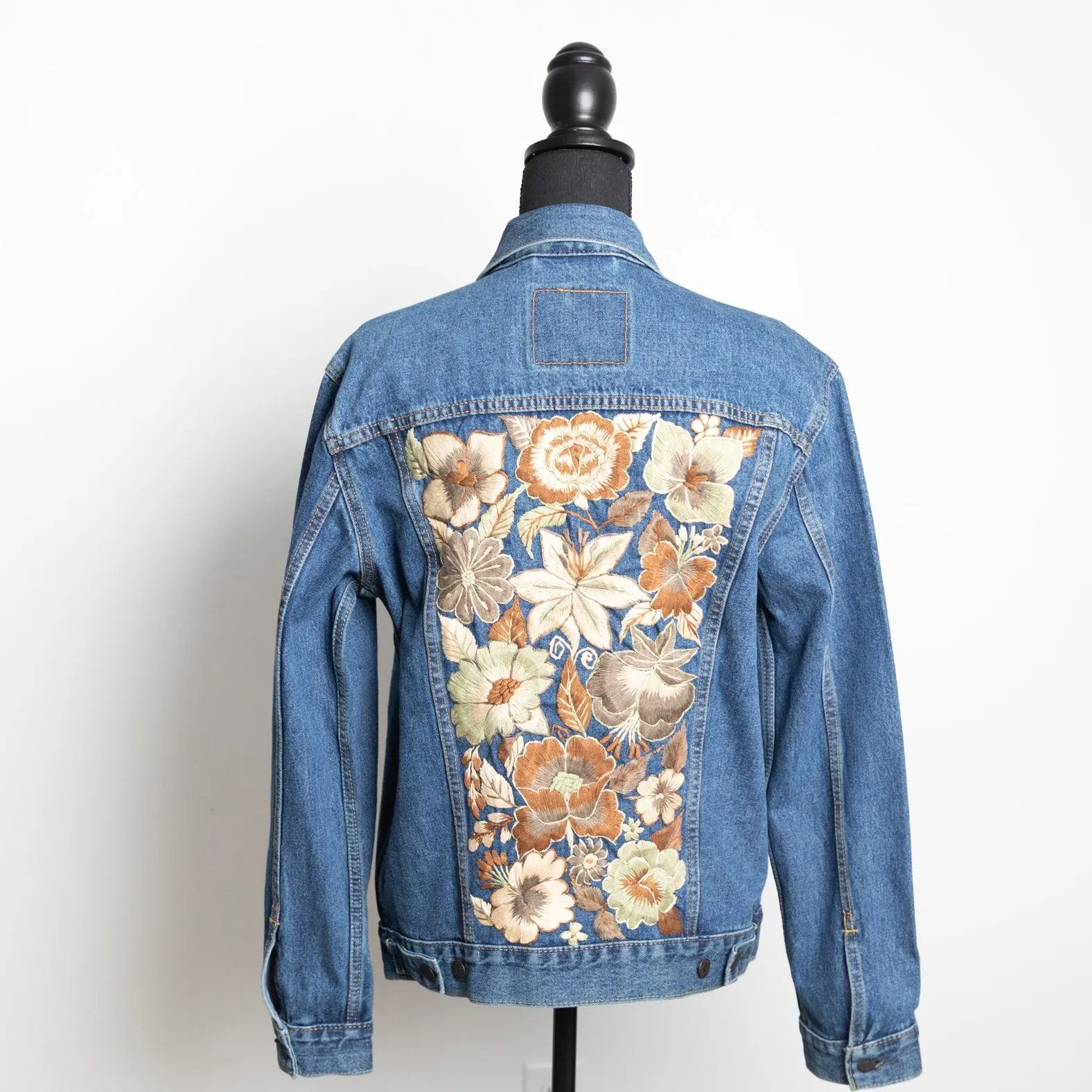 MK22508 - Embroidered Denim Jacket Light Wash Blue - Hooded