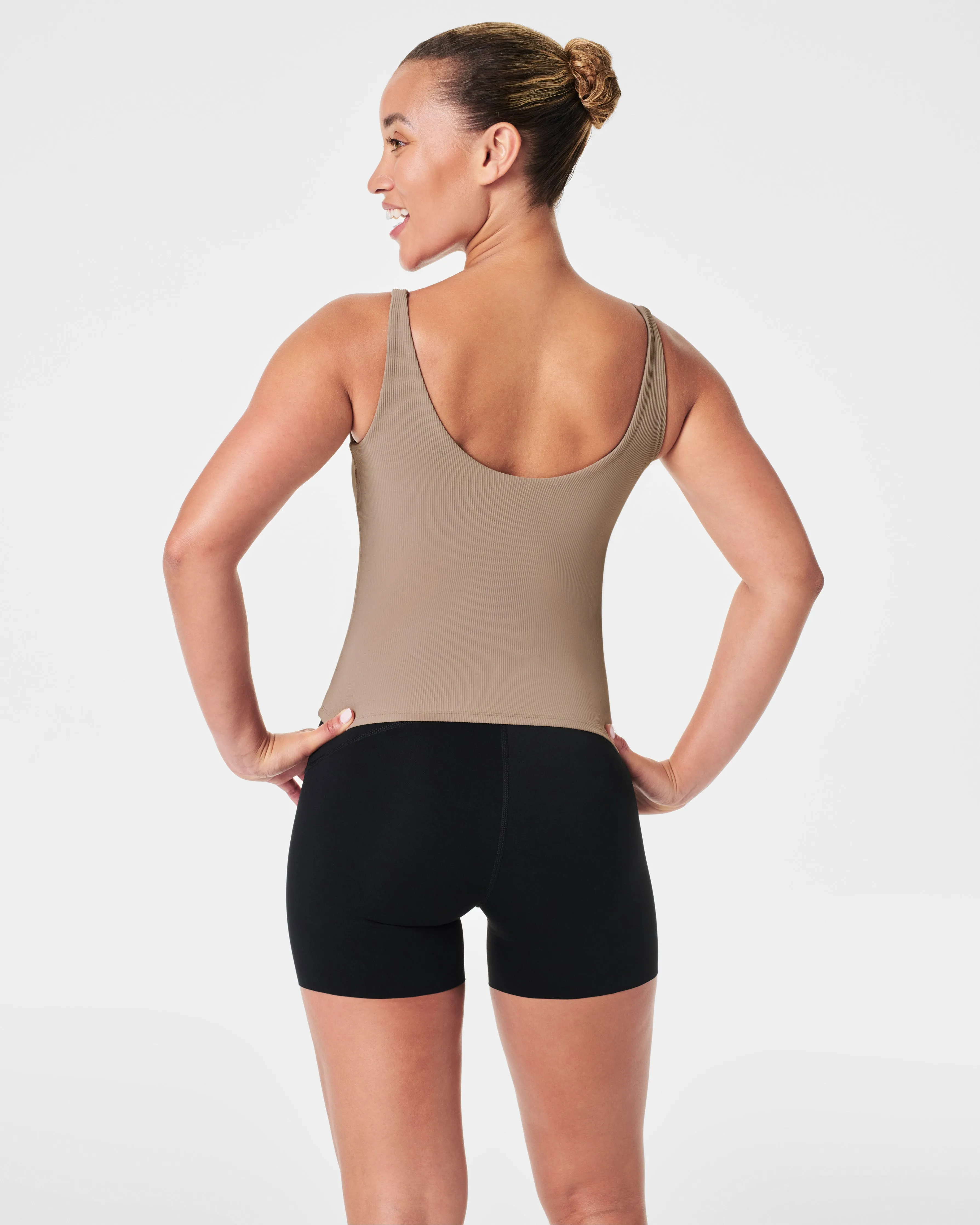 SPANXshape™ Get Moving Contour Rib Shelf Tank