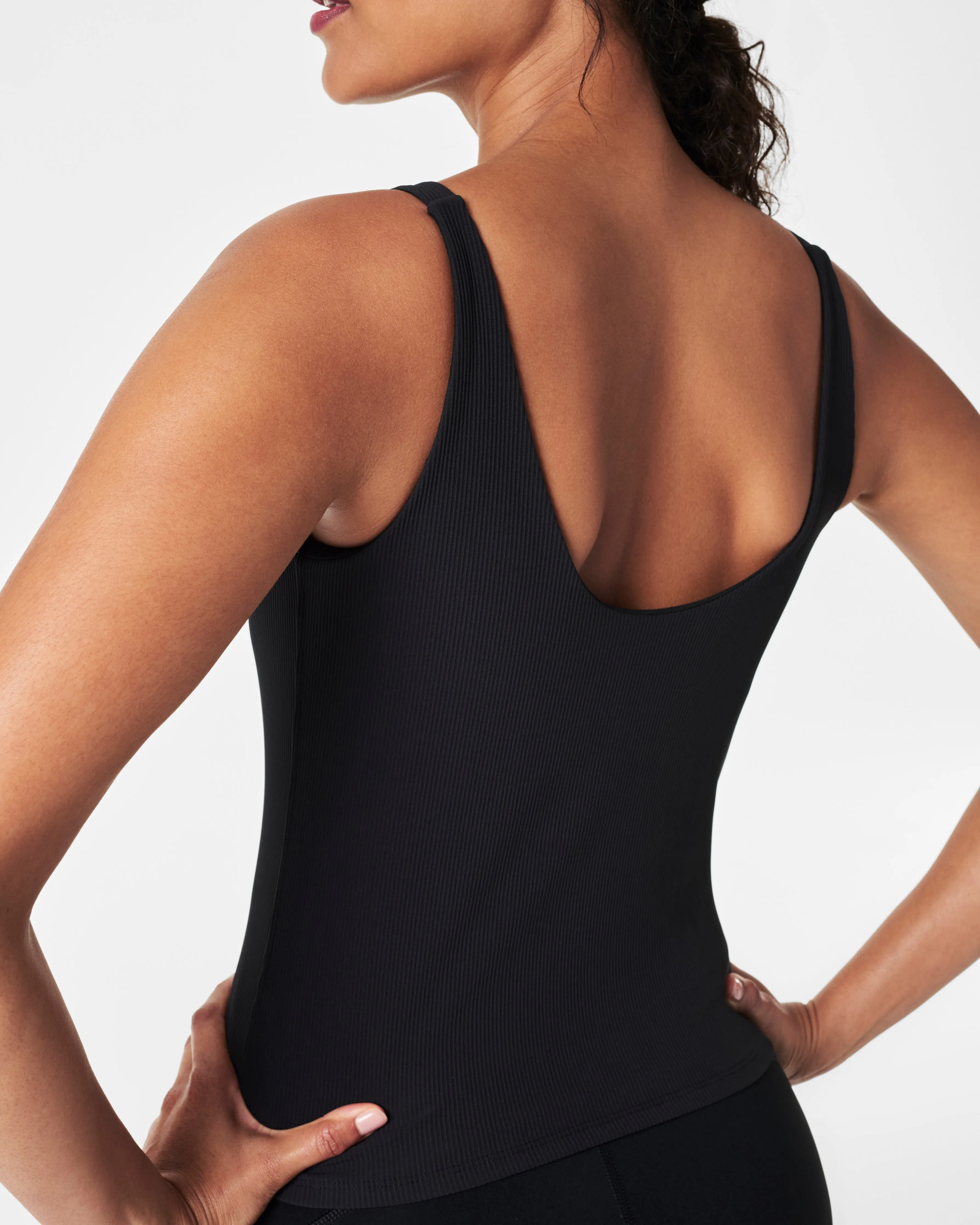 SPANXshape™ Get Moving Contour Rib Shelf Tank